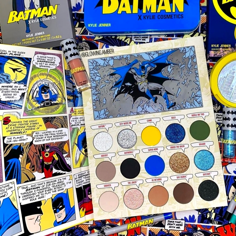 Batman Pressed Powder Eyeshadow Palette